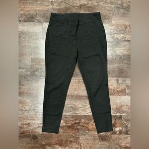 Chicos Pull On Charcoal Gray Leggings 2R